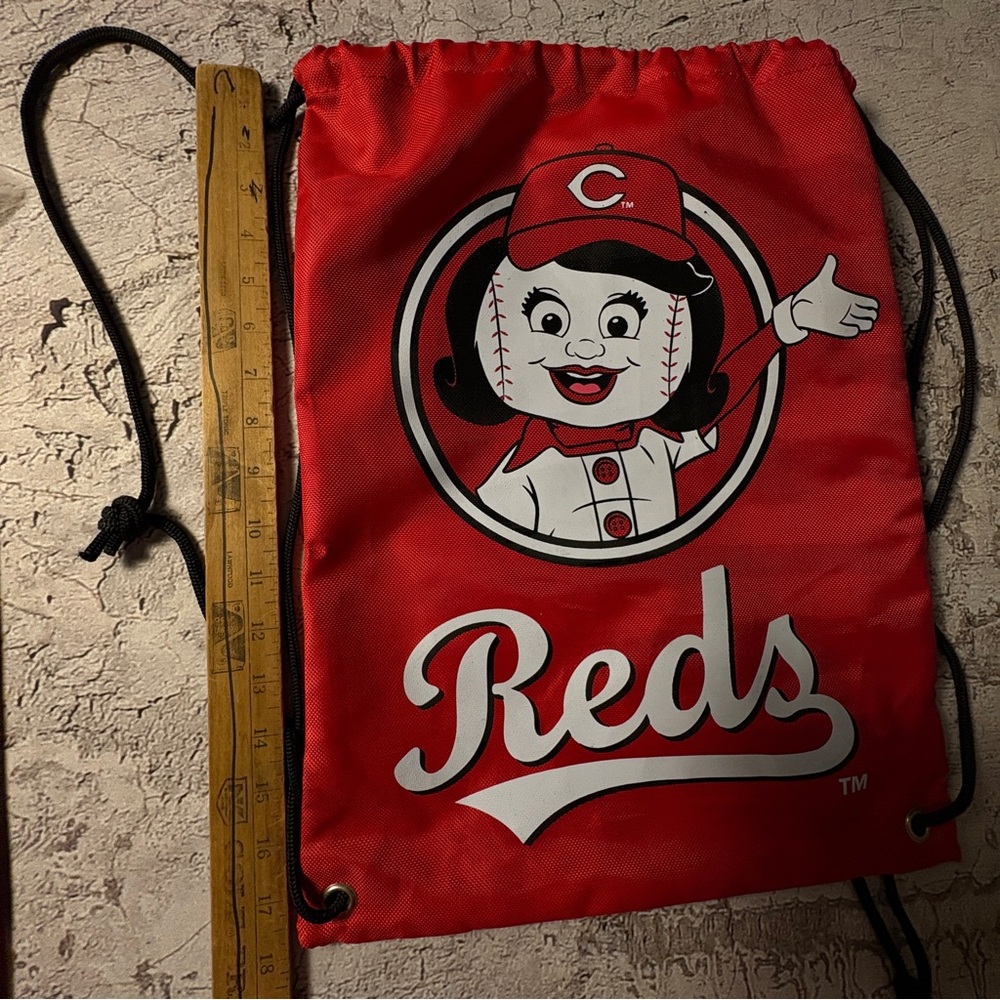 Rosy Red Drawstring Backpack, Cincinnati Reds - Picture 3 of 4